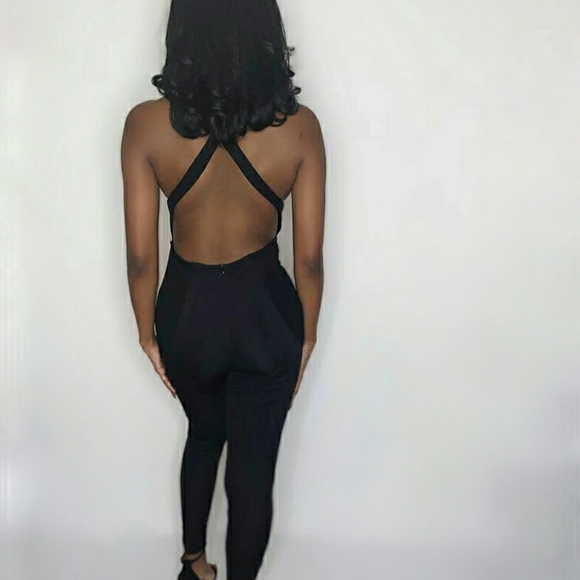 Sexy Cut-out Jumper - Picture 2 of 3